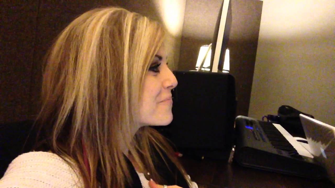 Ell Access: Secret Songwriting Session