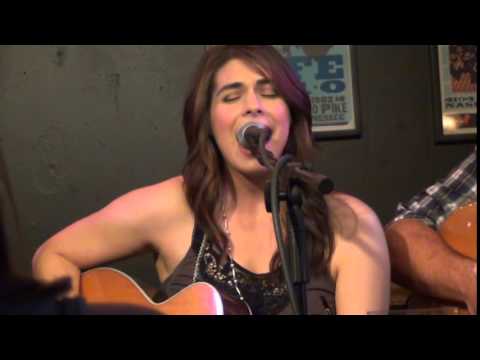 Lauren Lucas at USA Songwriting Competition showcase / Bluebird Cafe