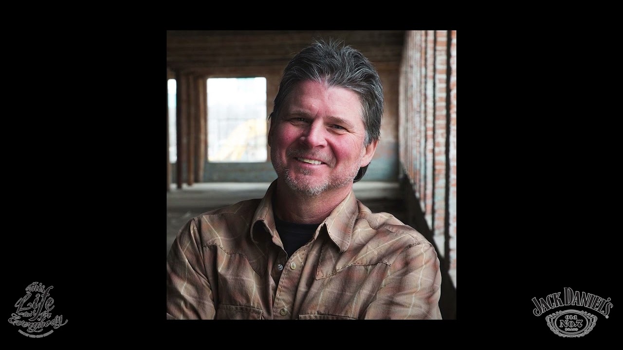 E244 – Chris Knight Talented Singer-Songwriter