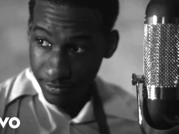 Leon Bridges – Coming Home (Official Music Video)