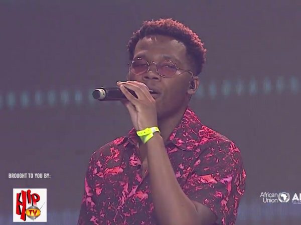 Live Performance of Tellaman, South African singer, songwriter at the 6th AFRIMA